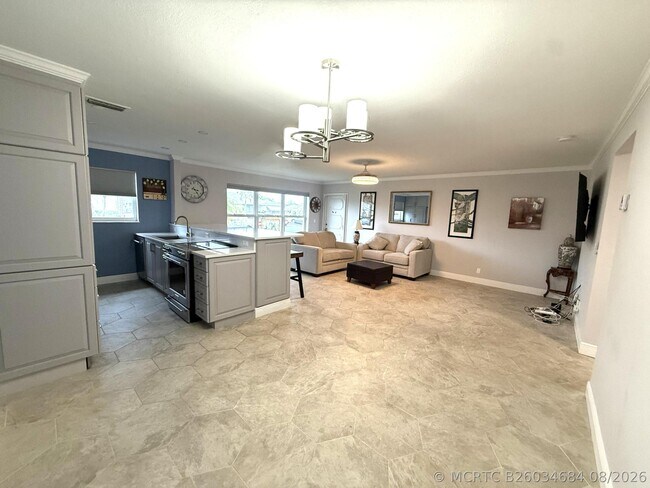 Building Photo - 916 Savannas Point Dr