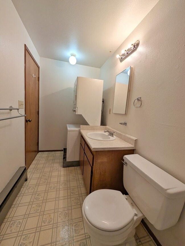 Building Photo - 275 - Residential