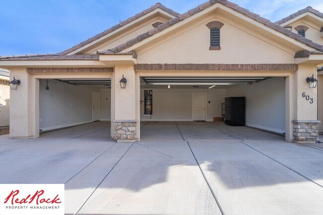 Building Photo - 603 Balancing Rock Dr