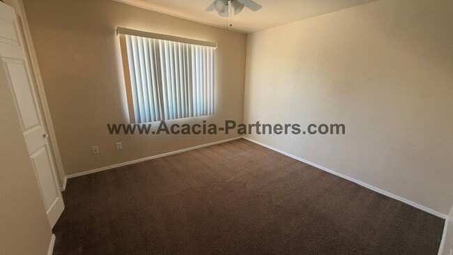 Building Photo - Gated Two Bedroom Townhome