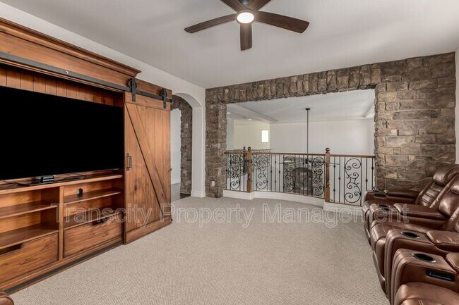 Building Photo - 1636 E Sattoo Way