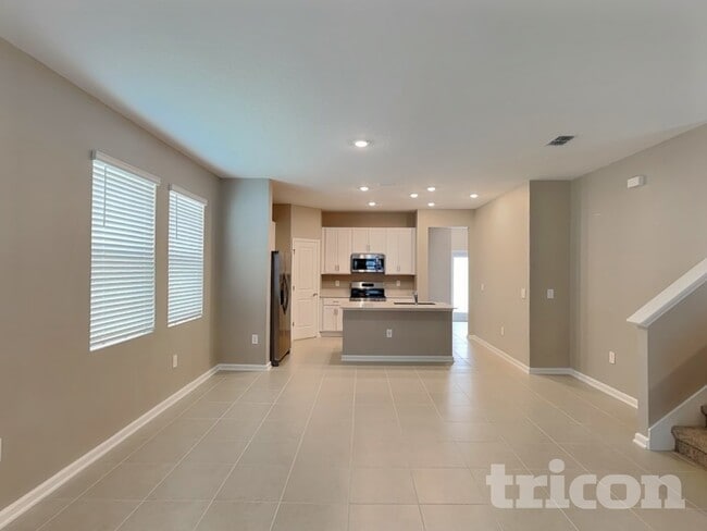 Building Photo - 733 Honeyrock St