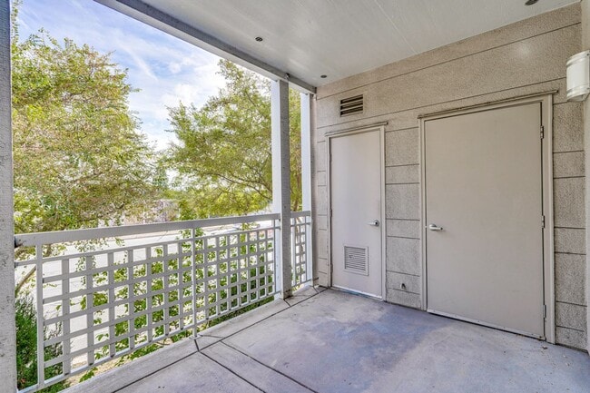 Building Photo - Large Santa Clara 1 Bedroom Condo in Rivermark Area