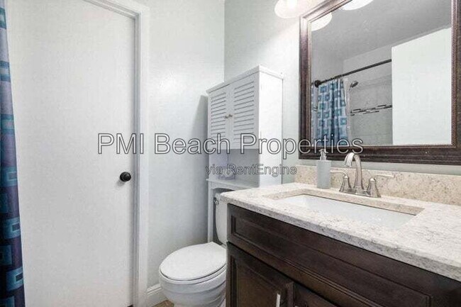Building Photo - 2456 SE Melaleuca Blvd