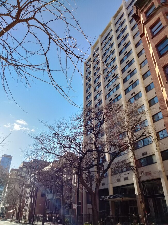 Building Photo - 30 E Division St