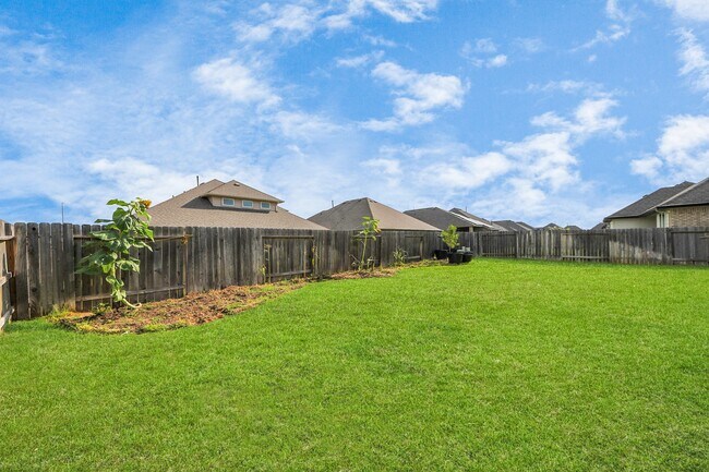 Building Photo - 21130 Almaco Dr
