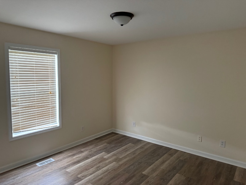 Building Photo - 3122 Clydesdale Dr