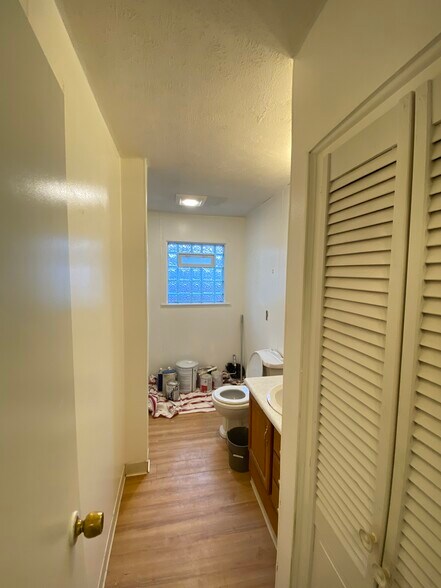 Bathroom - 1416 E 35th St