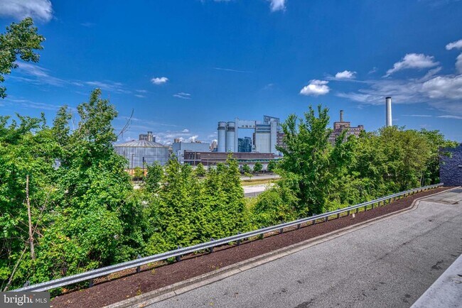 Building Photo - 1316 Lowman St