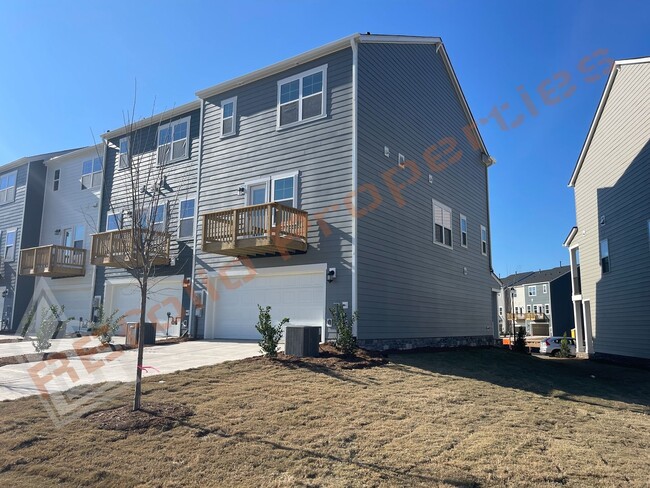 Building Photo - Rental Resort Living! Beautiful Brand New ...