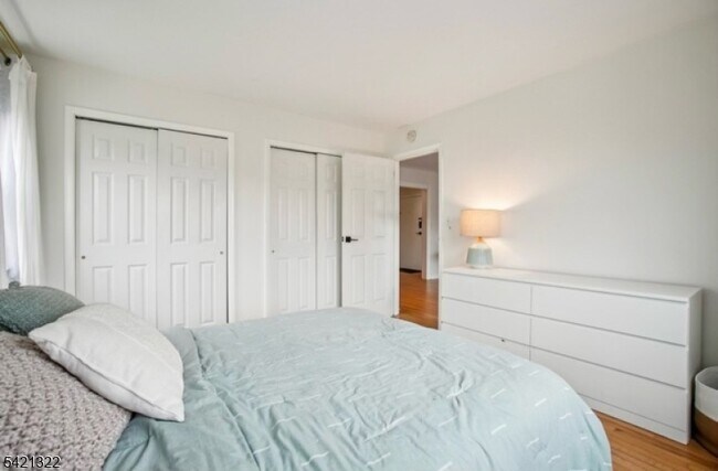 Building Photo - 59 Brighton Ave