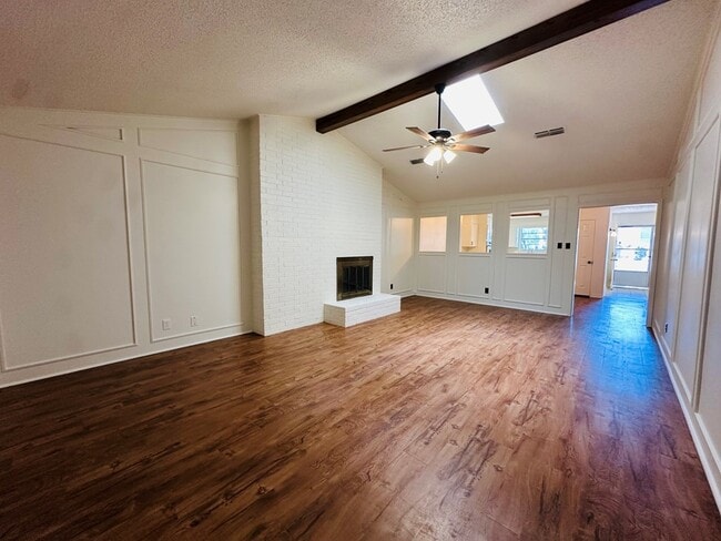 Building Photo - 3718 Monclair Ave