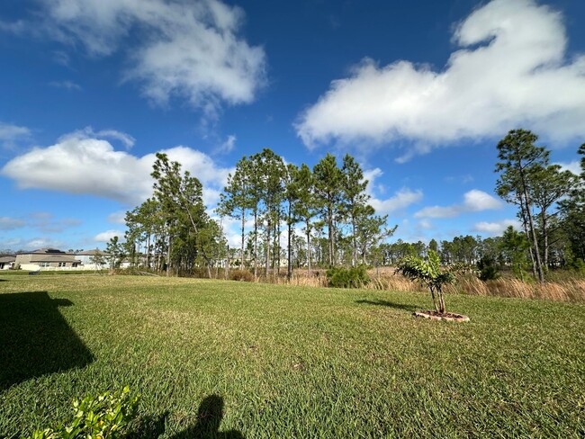 Building Photo - 3/2/2 Home Close to I-4