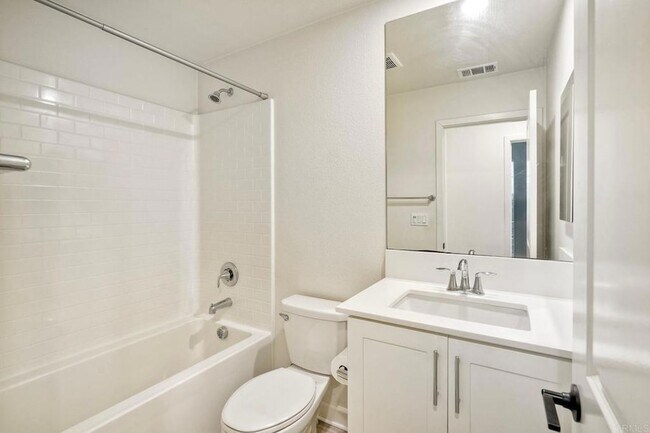 Building Photo - 4336 Harbor Way