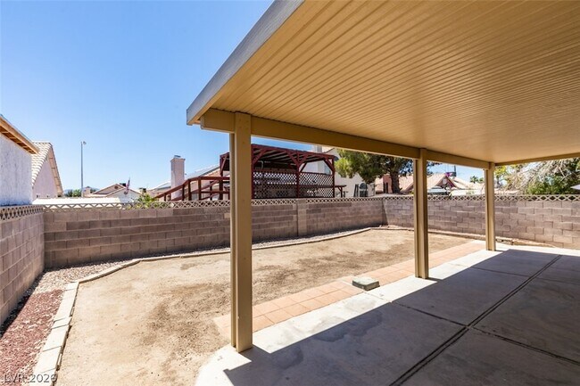 Building Photo - 5847 Alcott Ave