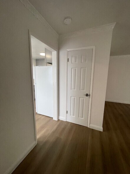 Building Photo - 2461 Humboldt Ave