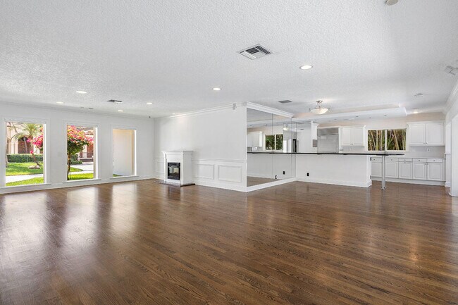 Building Photo - 263 S Maya Palm Dr