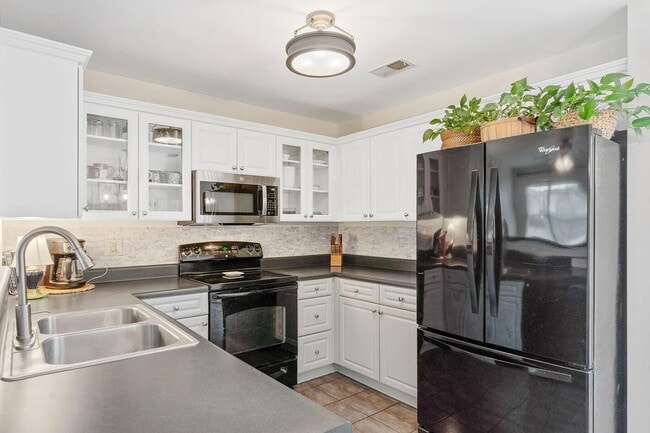 Building Photo - Charming 3-Bedroom Home for Rent in Leland, NC – Large Backyard & Great Amenities!