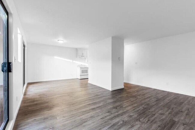 Building Photo - Sunlit, Stylish and Effortlessly San Francisco!