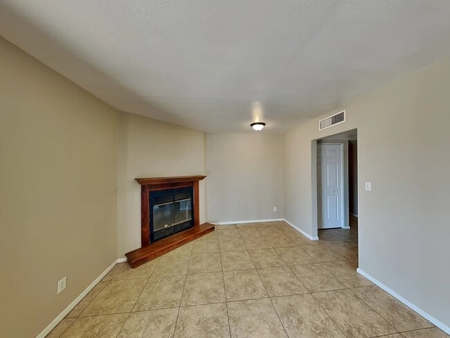 Building Photo - 2181 E Concorda Dr