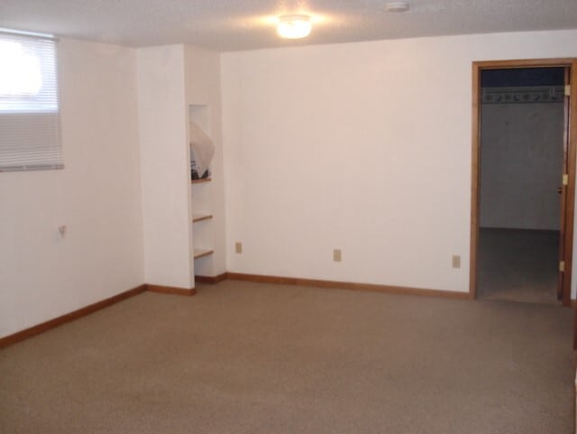 Building Photo - 2461 Northridge Dr