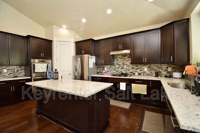 Building Photo - 2101 Plum Harvest Way