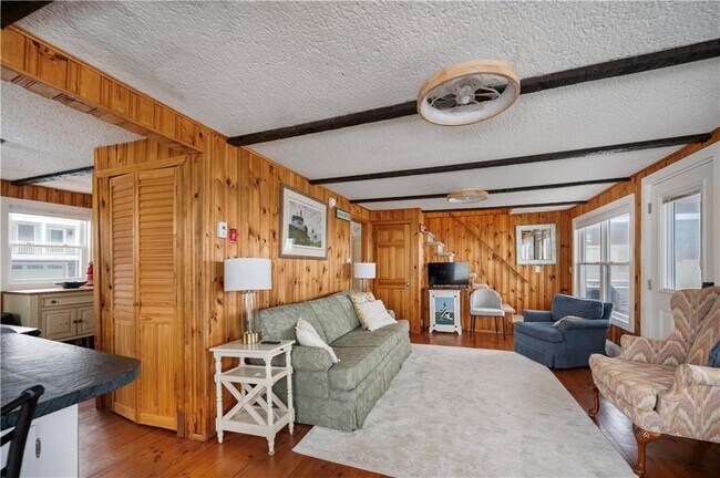 Building Photo - 28 Glenwood Ave