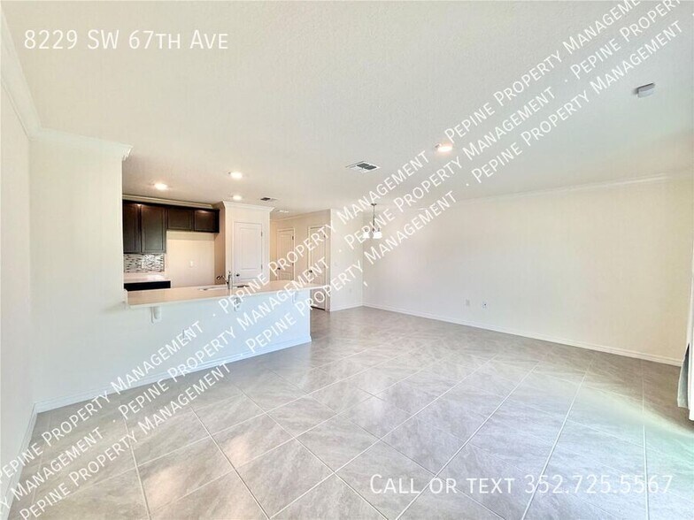 Building Photo - 8229 SW 67th Ave
