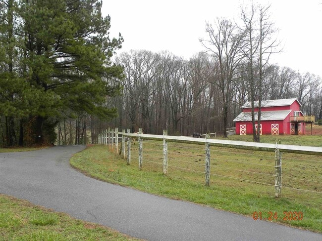 Building Photo - 3575 Jefferson River Rd