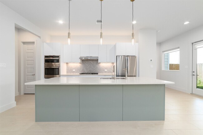 Building Photo - 3007 Ventas Dr