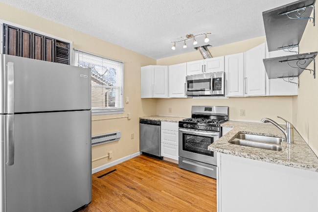 Building Photo - 227 S Prospect St