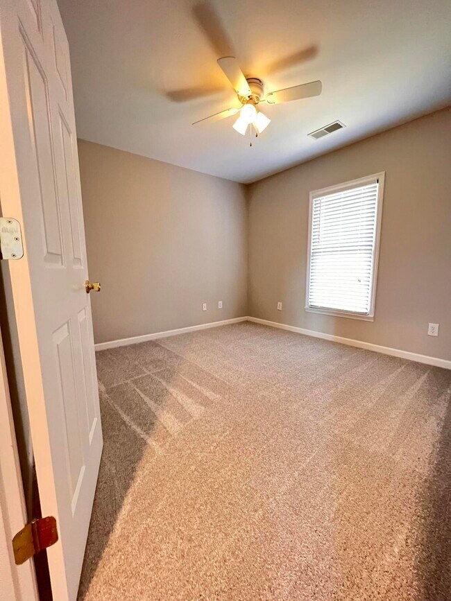 Building Photo - 4320 Creek Valley Way