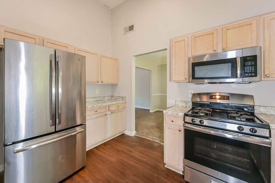 Building Photo - 3154 Lower Creek Dr