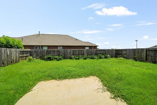 Building Photo - 4934 Lattimore Creek Dr