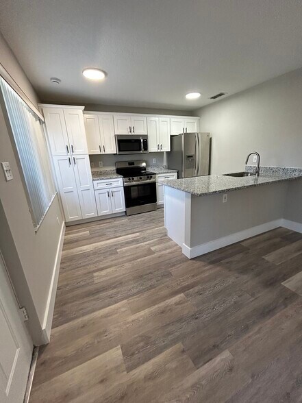 Building Photo - 1601 Big Tree Rd