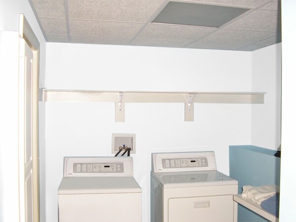 Building Photo - 61 Hilltop Dr