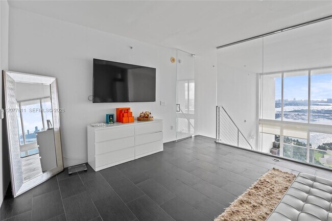 Building Photo - 1040 Biscayne Blvd