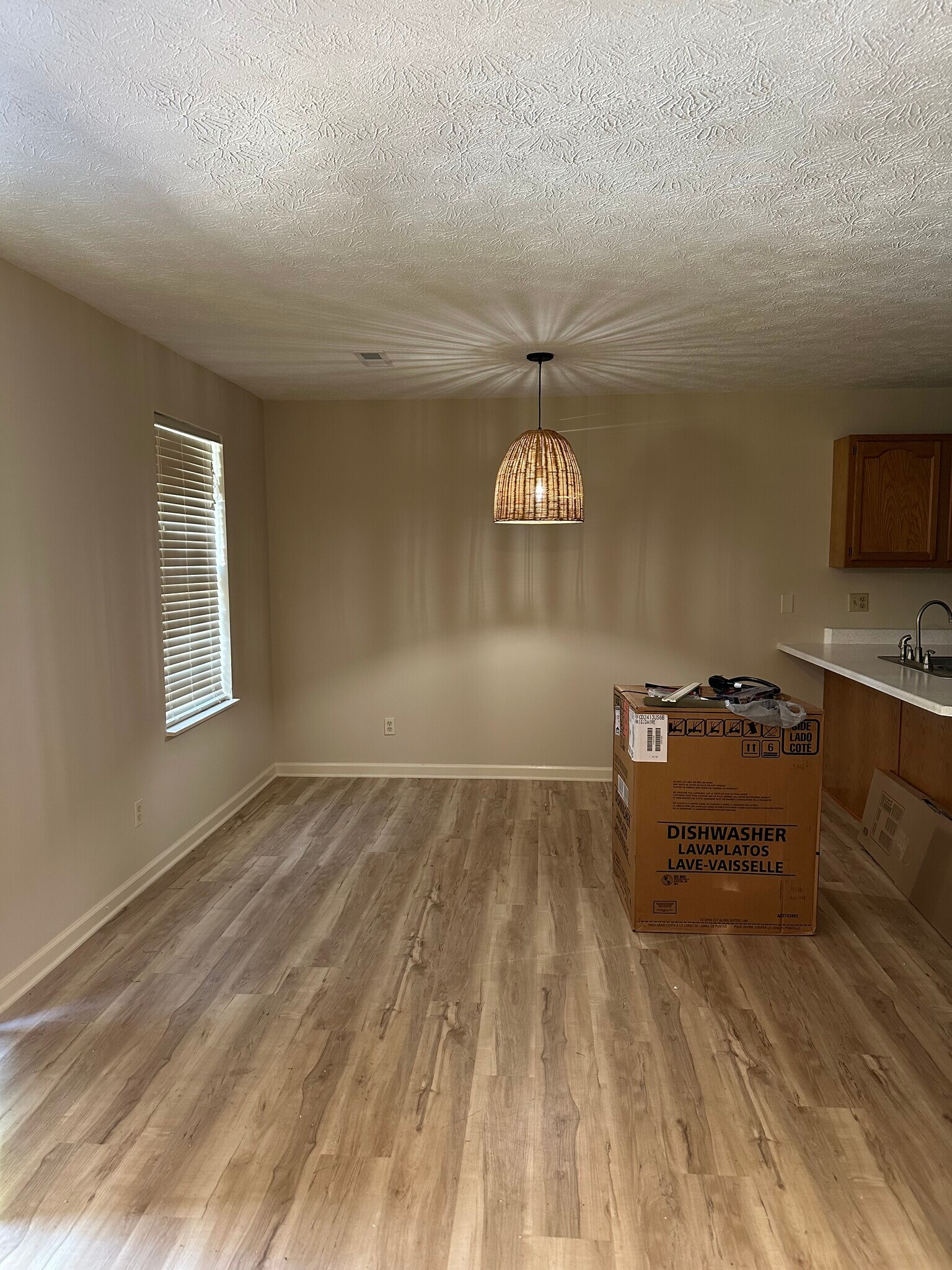 Dining Room - 5425 Jacksboro Pike