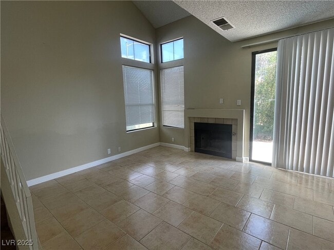 Building Photo - 5037 Souza Dr
