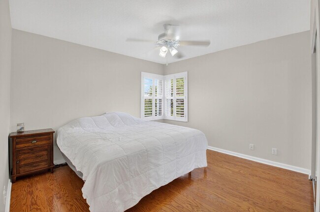 Building Photo - 6695 Conch Ct