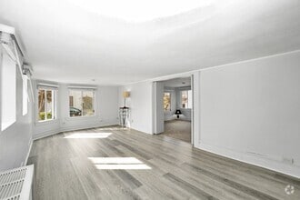 Building Photo - 531 Taylor Ave