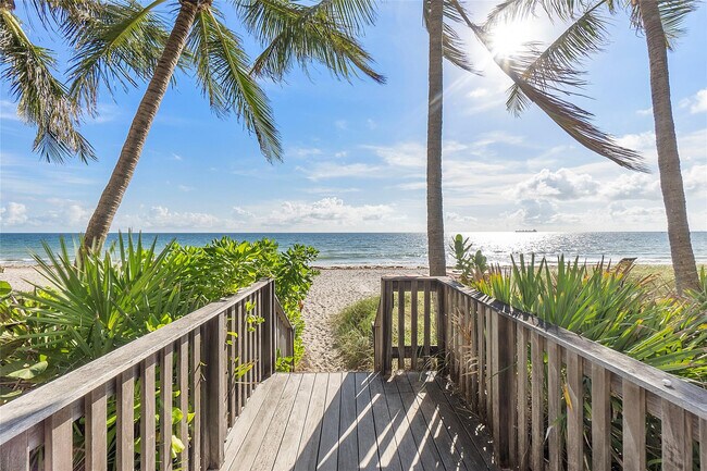 Building Photo - 2011 N Ocean Blvd