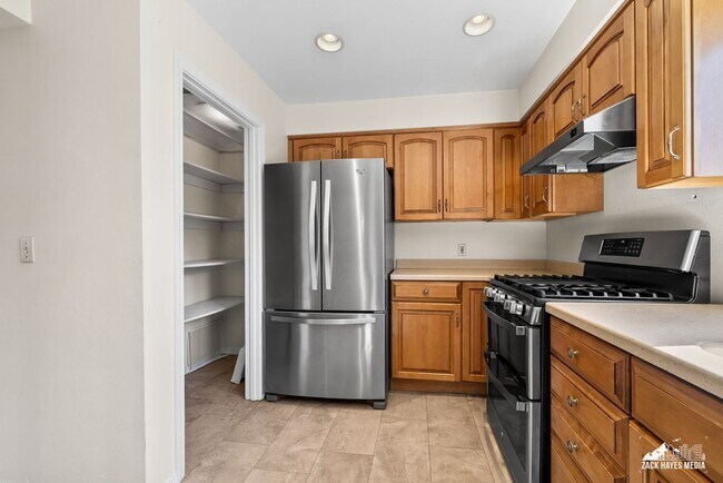 Building Photo - 6010 Staedem Dr