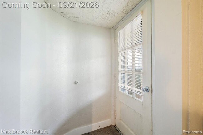 Building Photo - 4151 Bluebird Dr