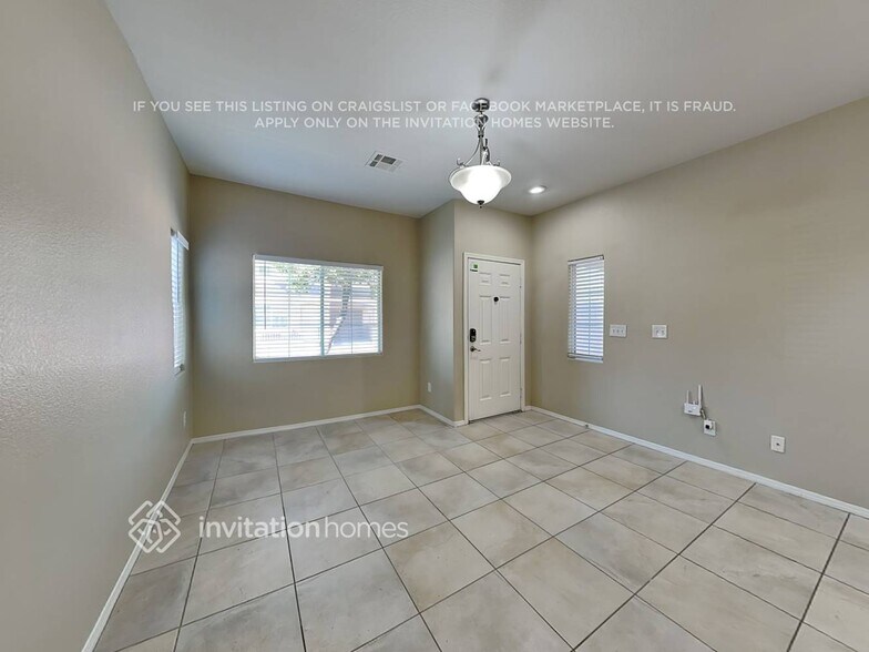 Building Photo - 10513 Sun Palace Ct
