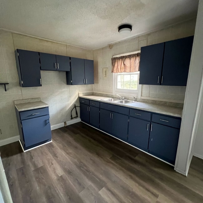 Building Photo - 1916 Dabney Dr