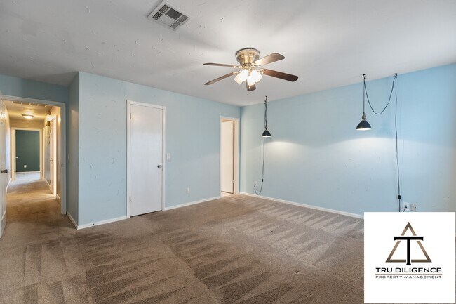 Building Photo - 1324 Concord Ln