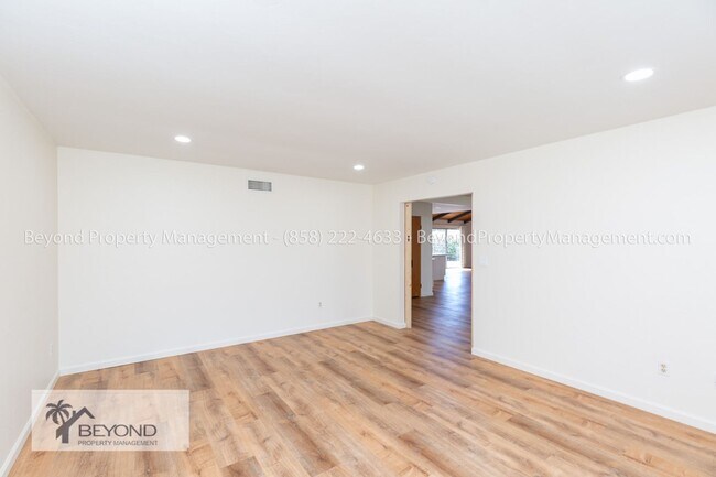 Building Photo - STYLISHLY UPGRADED 4BD HOME – PET FRIENDLY...