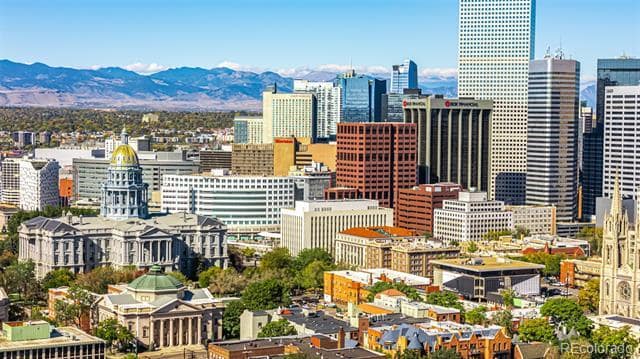 Building Photo - 1376 N Pearl St