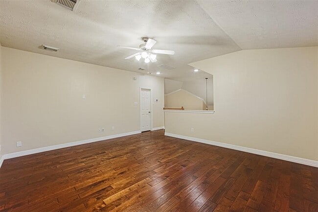 Building Photo - 24503 Jocelyn Park Ct